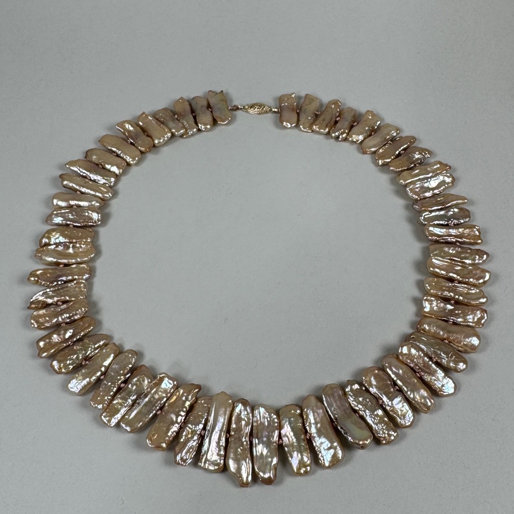 Freshwater biwa pearl necklace with 14k gold clasp